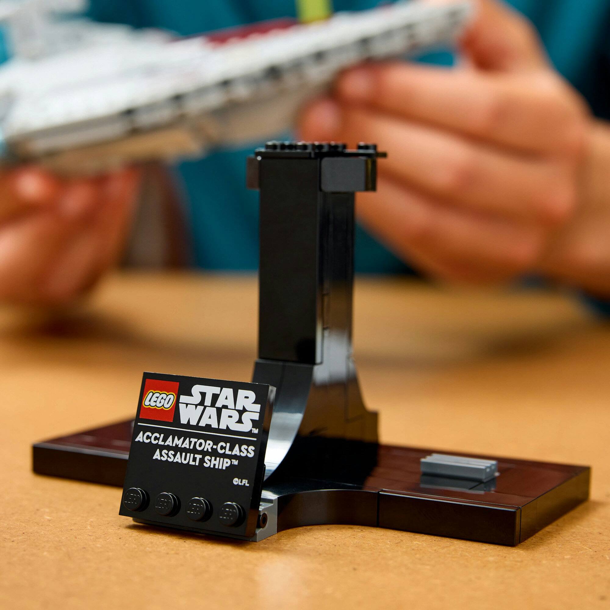 LEGO® Star Wars™ Acclamator-Class Assault Ship™, Buildable Starship Model 75404